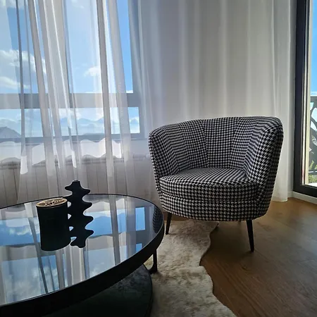 Lux - Terra 49 Apartamento